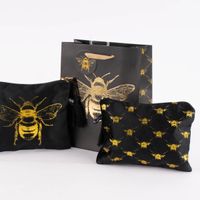 Utensilien Tasche Biene Samt schwarz goldfarbig 19x16.5cm verschiedene Motive
