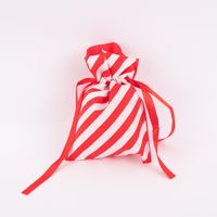 Rico Design Geschenktasche Streifen rot weiß 20x30cm