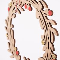 81605-Rico-Design-Kranz-Holz-Glitzer-natur-rot-goldfarbig-24cm--KW42-2022-202829Capture0064.jpg Rico Design Kranz Holz Glitzer natur rot goldfarbig 24cm