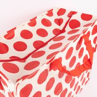 81674-XXL-Shopper-Punkte-aus-recyceltem-Material-weiss-rot-55x48x28cm-KW43-2022-203905Capture0037.jpg XXL Shopper Punkte aus recyceltem Material weiß rot 55x48x28cm