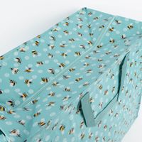 81678-XXL-Shopper-Hummeln-aus-recyceltem-Material-hellblau-weiss-gelb-schwarz-55x48x28cm-KW43-2022-204004Capture0003.jpg XXL Shopper Hummeln aus recyceltem Material hellblau weiß gelb schwarz 55x48x28cm