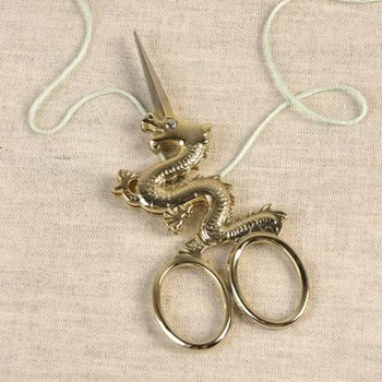 Handarbeitsschere Drachen Metall goldfarbig 11.5cm