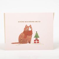 82206-Grafik-Werkstatt-Doppelkarte-klein-Schoene-Weihnachten-und-viel-Glueck-fuers-neue-Jahr-Tannenzweige-Beeren-11-4x9cm-IMG-0258.jpg Grafik Werkstatt Doppelkarte klein „Schöne Weihnachten und viel Glück fürs neue Jahr“, Format ca. 11,4 × 9 cm, Weihnachtsgrußkarte mit Illustration einer Katze und kleinem Weihnachtsbaum, präsentiert mit Lichterkette und Geschenk zur rein dekorativen Veran
