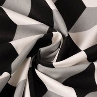 83253-Panama-Dekostoff-Baumwollstoff-Cube-Jet-Wuerfel-3D-schwarz-weiss-grau-140cm-Breite-KW8-2023-211950Capture0066.jpg Dekostoff Baumwolle Cube Jet Würfel 3D schwarz weiß grau 140cm