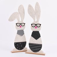 Deko Hase mit Brille und Halstuch Filz Holz natur schwarz weiß mit oder ohne Knickohr 23x58x5cm
