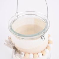 83377-Windlicht-mit-Holzperlenkette-und-Insektenanhaenger-Glas-Leinenstoff-natur-weiss-10x10cm-verschiedene-Varianten-KW10-2023-212181Capture0065.jpg Windlicht mit Holzperlenkette und Insektenanhänger Glas Leinenstoff natur weiß 10x10cm verschiedene Varianten