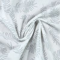 Bio Gardine Vorhangschal aus glatter feiner blickdichter Bio Baumwolle mit Blätterprint weiß grau 140x245cm