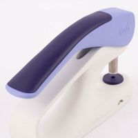84455-Prym-VARIO-Creative----Tool-ergonomics-fuer-naehfreie-Knoepfe-Verschluesse-und-mehr-weiss-violett-24x19-5x7-6cm-KW20-2023-220707Capture0065.jpg Prym VARIO Creative ® Tool ergonomics für nähfreie Knöpfe Verschlüsse und mehr weiß violett 24x19.5x7.6cm