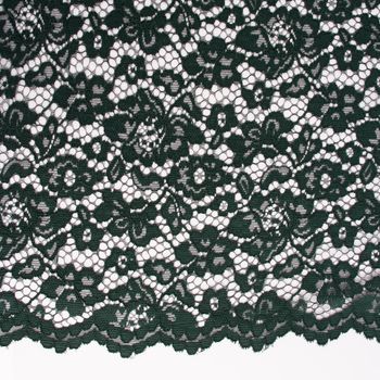 Spitzenstoff Trachtenspitze Festtagsspitze floral beidseitige Bogenkante uni in verschiedenen Farben 1,46m Breite Detailaufnahme von brauner Spitzenmustertextur mit floralem Design in dichter Wiederholung.
