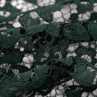 Spitzenstoff floral beidseitige Bogenkante uni in verschiedenen Farben 1.46m Breite