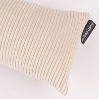Zugluftstopper aus Cord in Beige, rechtes Ende mit Tag und unterer Naht , Länge 80cm
