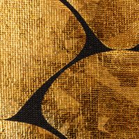 85397-Folienjersey-Stretch-Glitzer-Schuppen-holografisch-schwarz-gold-1-5m-Breite-KW31-2023-226428Capture0012.jpg Foliendruck Jersey mit goldenen Schuppen Detailaufnahme