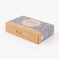 85485-La-Vida-Naturkosmetik-Schafmilchseife-Schoen--dass-es-dich-gibt-Pusteblumen-blau-100g-KW34-2023-018-9.jpg Seitliche Aufnahme der Schafmilchseite