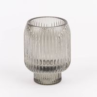 85637-Kerzenhalter-fuer-Stabkerzen-und-Teelichter-Glas-Rillen-6-5x8-5cm-verschiedene-Farben-KW35-2023-228628Capture0001.jpg Graugrüner Kerzenhalter mit schmaler Öffnung unten als Teelichthalter