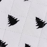 85752-Clayre-und-Eef-Topflappen-Tannenbaeume-schwarz-weiss-20x20cm-KW37-2023-230033Capture0071.jpg Nahaufnahme weiße Topflappenseite mit schwarzem Baummuster