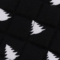 85752-Clayre-und-Eef-Topflappen-Tannenbaeume-schwarz-weiss-20x20cm-KW37-2023-230034Capture0072.jpg Nahaufnahme schwarze Seite des Topflappens mit weißem Baummuster