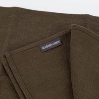 Detailansicht des Geschirrtuchs mit SCHÖNER LEBEN. Label – saubere Verarbeitung, feine Kantennaht