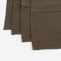 Stoffservietten 4er Set aus Leinen-Baumwollstoff in Khaki – glatt übereinander gelegt, quadratisch 40x40cm