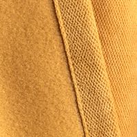 Detailaufnahme Saum und Stoffstruktur Rückseite