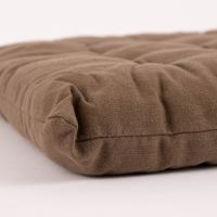85990-Stuhlkissen-aus-Baumwolle-mit-Binderbaendern-einfarbig-taupe-38x38cm-KW40-2023-6743.jpg detailaufnahme seite STuhlkissen in taupe