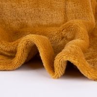 86017-Grosse-Kuscheldecke-aus-Microfaser-einfarbig-camel-braun-180x220cm-KW40-2023-6824_1.jpg kuscheldecke camelbraun in wellen ausgebreitet