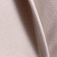 86162-3-in-1-Thermovorhang-Dim-Out-Akustik-mit-oesenaufhaengung-uni-natur-strukturiert-140x260cm-DSC-9044.jpg Detailaufnahme Saum und Stoffstruktur Rückseite