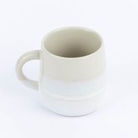 86503-Sass-und-Belle-Tasse-Mojave-glasiert-Steinzeug-beige-weiss-350ml-86503-02.jpg Tasse Mojave glasiert Steinzeug beige weiß, Rückseite