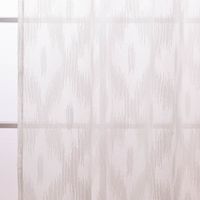 Transparente Gardine Rhombus aus der Barbara Home Collection mit Ikat Scherli Dessin in Wollweiß 
