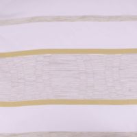 Halbtransparenter Gardinenstoff Emiliana mit hochwertigen Scherli-Effekten und Streifen-Dessin in Weiß und Grün