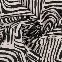 86827-Dekostoff-Baumwollstoff-Halb-Panama-Leinenlook-Liam-Linien-schwarz-natur-155cm-Breite-DSC-4484.jpg 86827-Dekostoff-Baumwollstoff-Halb-Panama-Leinenlook-Liam-Linien-schwarz-natur-155cm-Breite-DSC-4484.jpg