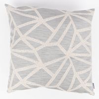 86853-Kissenhuelle-NET-ECO-grafisches-Jacquard-Muster-mit-Boucleeffekten-verschiedene-Farben-48x48cm-von-Neutex-for-you--113047-03.jpg Kissenhülle mit grafischem Bouclemuster in silber-wollweiß vorderseite