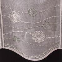 86897-Scheibengardinen-Meterware-naehfrei-Stickerei-Kugeln-wollweiss-salbeigruen-45cm-Hoehe-86897-07.jpg Scheibengardinen Meterware nähfrei Stickerei Kugeln wollweiß salbeigrün 45cm Höhe