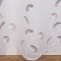 Gardinenstoff Voile Stickerei Fransen Blumen Bogenkante weiß grau beige 280cm Breite Vorhangstoff mit zartem Blumenmuster in Beige-Weiss, detailreich bestickt und weich fallend.
