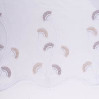 86905-Gardinenstoff-Voile-Stickerei-Fransen-Blumen-Bogenkante-weiss-grau-beige-280cm-Breite-86905-03.jpg Gardinenstoff Voile Stickerei Fransen Blumen Bogenkante weiß grau beige 280cm Breite