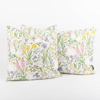 Kissenhülle Rabbit Spring Fever Hasen Blumen weiß bunt von SCHÖNER LEBEN. versch. Größen
