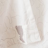87201-Vorhang-Kinderzimmer-Black-Sheep-Schaefchen-weiss-grau-140x-245cm--BxH--oder-Wunschmass-von-SCHoeNER-LEBEN--IMG-KW17-116.jpg Vorhang Kinderzimmer Black Sheep Schäfchen weiß grau 140x 245cm (BxH) Detail Saum
