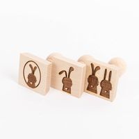 87237-3er-Set-Keksstempel-Hase-verschiedene-Motive-aus-Holz-5-5x5-5x8cm-DSC-9620.jpg Kekesstempel aus holz mit hasenmotiv 3 er set