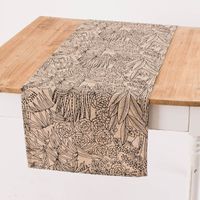 Tischläufer Orphee Botanics Leinenlook natur schwarz 40x160cm von SCHÖNER LEBEN.