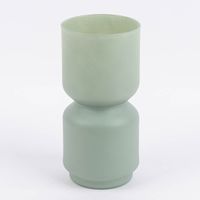 Vase tailliert matt grün