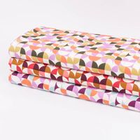 87692-Baumwollstoff-Popeline-Fine-Poplin-GEOMETRIC-Retro-Kreise-ecru-gruen-1-45m-Breite-DSC-KW16-2024-052.jpg Baumwollstoff Popeline Fine Poplin GEOMETRIC Retro Kreise ecru grün 1,45m Breite