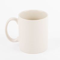 87847-Tasse-aus-Keramik-weiss-beige-oder-taupe-320ml-IMG-KW20-099.jpg Tasse mit Linienrelief in beige
