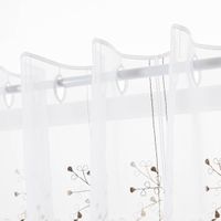 88111-Scheibengardinen-Meterware-naehfrei-Stickerei-Blaetter-weiss-gruen-30cm-Hoehe-IMG-KW24-100.jpg Scheibengardinen Meterware nähfrei Stickerei Blätter weiß grün 30cm Höhe Stangendurchzug oben