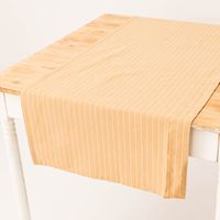 88127-Tischlaeufer-aus-Baumwolle-gestreift-sandgelb-weiss-50x140cm-von-Linen-und-More-IMG-KW25-120.jpg Tischläufer in sandgelb mit weißen Nadelstreifen