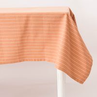 tischdecke in hellbraun mit weißen Streifen seitenansicht