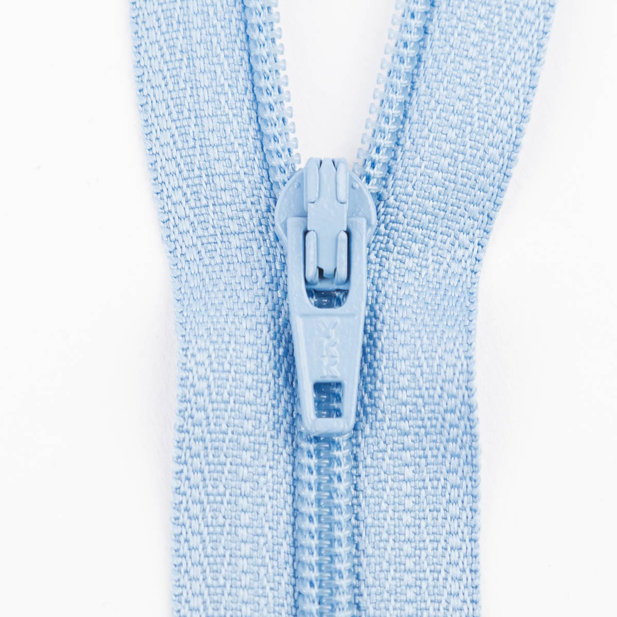 SCHÖNER LEBEN. YKK Reißverschluss nicht teilbar Kunststoffspirale 20cm pastellblau