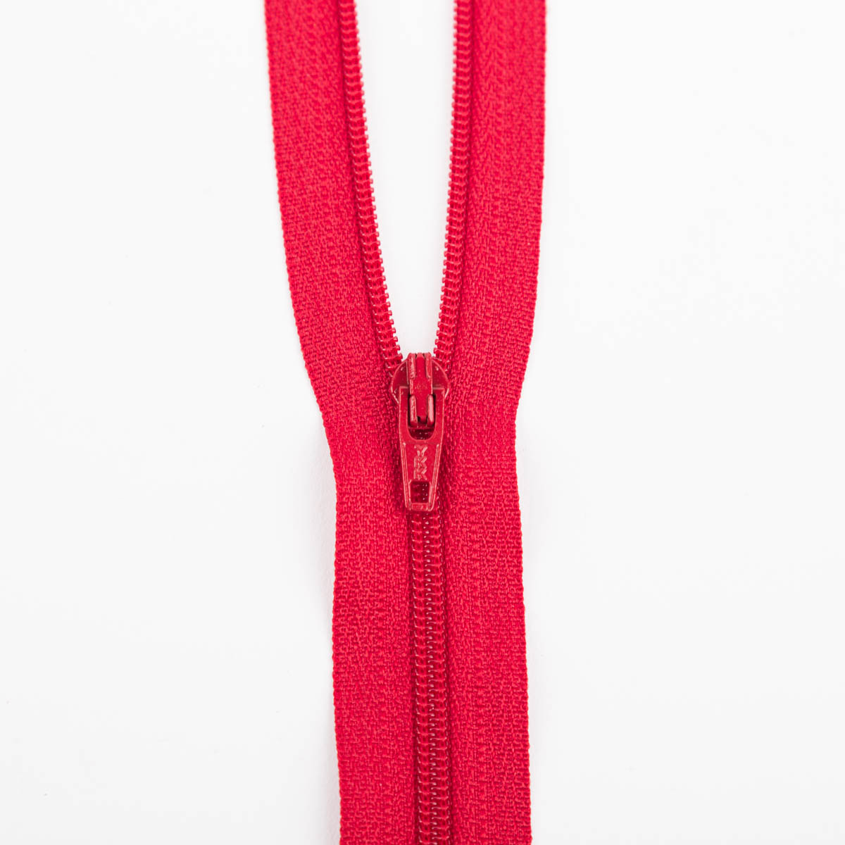 SCHÖNER LEBEN. YKK Reißverschluss nicht teilbar Kunststoffspirale 20cm dunkelrot