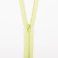 SCHÖNER LEBEN. YKK Reißverschluss nicht teilbar Kunststoffspirale 40cm wiesengrün