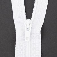 SCHÖNER LEBEN. YKK Reißverschluss teilbar 25cm weiß SCHÖNER LEBEN. YKK Reißverschluss teilbar 25cm weiß