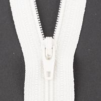 SCHÖNER LEBEN. YKK Reißverschluss teilbar 40cm rohweiß SCHÖNER LEBEN. YKK Reißverschluss teilbar 40cm rohweiß