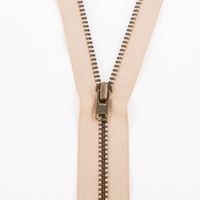 SCHÖNER LEBEN. YKK Reißverschluss nicht Teilbar Metall 8cm beige SCHÖNER LEBEN. YKK Reißverschluss nicht Teilbar Metall 8cm beige